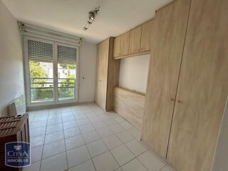 Appartement à louer 2 pièces 56 m²