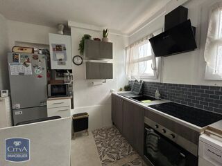  Appartement à louer 4 pièces 66 m²