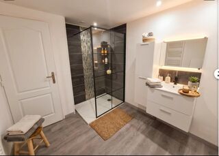  Immeuble à vendre 99 m²