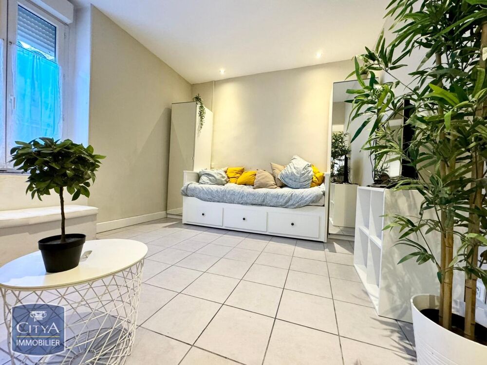 location Appartement - 1 pièce(s) - 22 m² Nimes (30900)