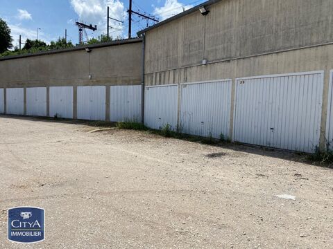  Parking / Garage  louer 