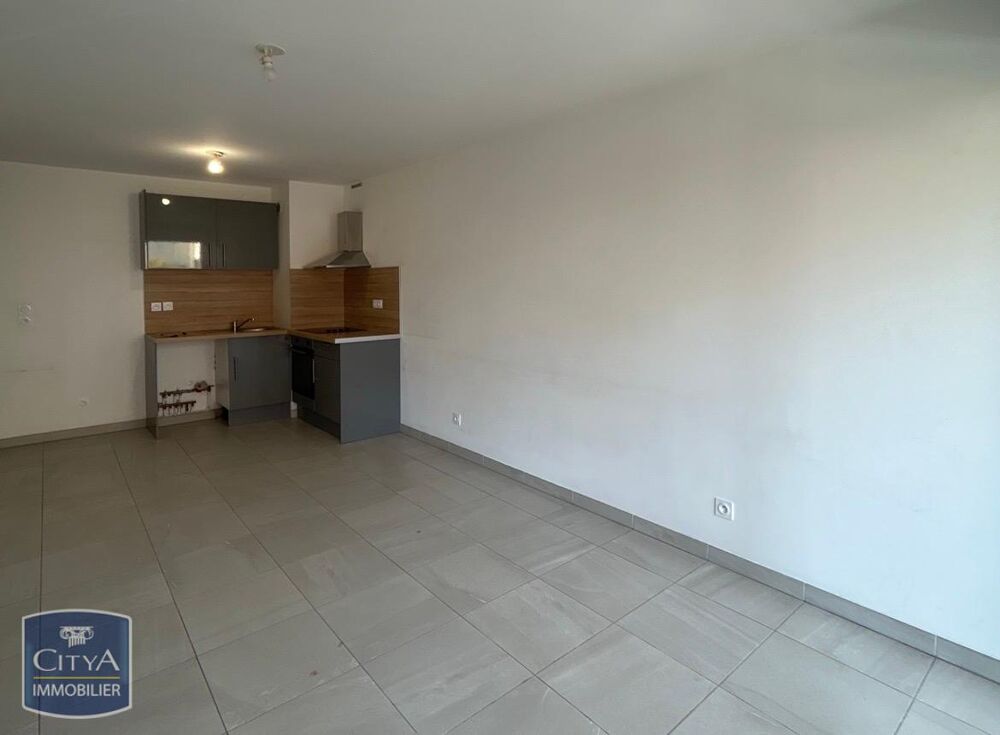 EXCLUSIVITÉ - APPARTEMENT 2 PIÈCES AVEC TERRASSE À louer....