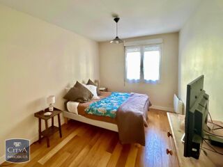  Appartement à louer 3 pièces 89 m²