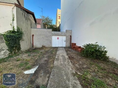 Grand local de 63.36M&sup2; pour usage de d&eacute;p&ocirc;t ou stockag... 360 03200 Vichy