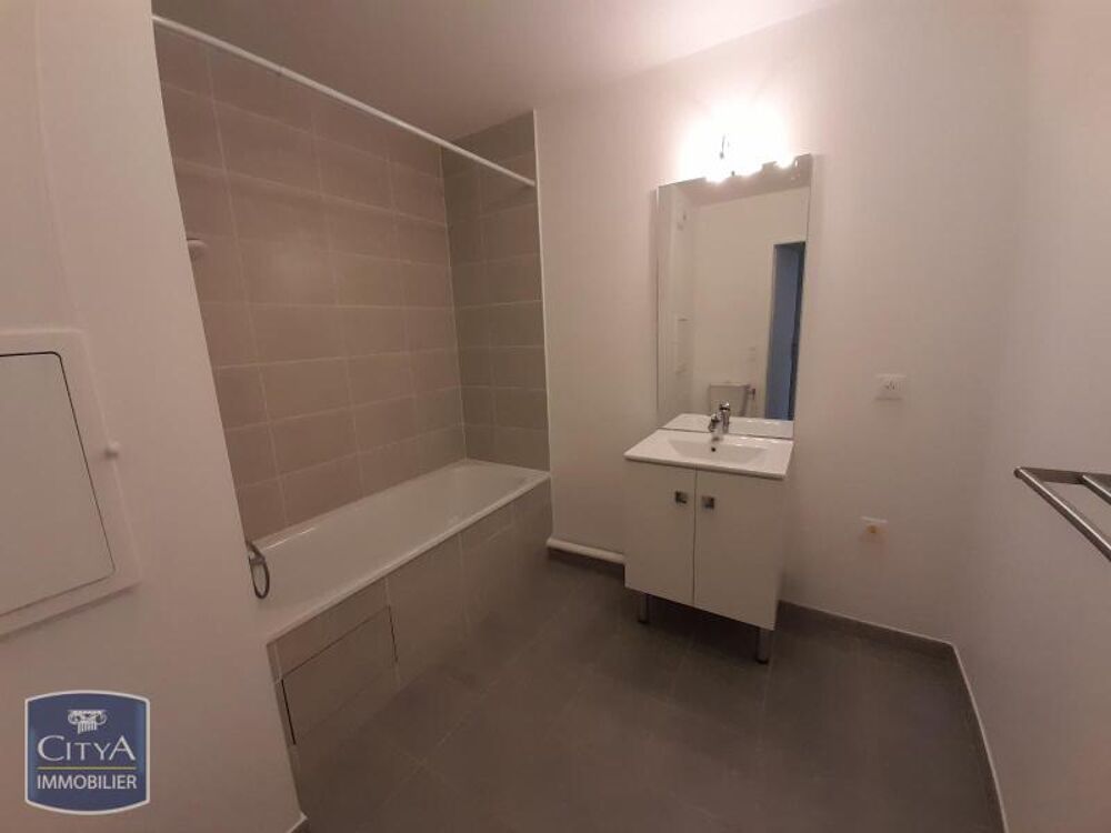 location Appartement - 3 pièce(s) - 63 m² Melun (77000)