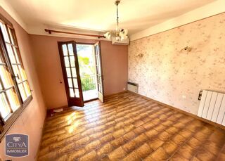  Appartement à louer 3 pièces 112 m²