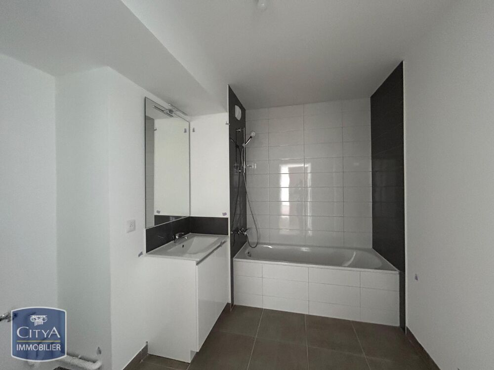 location Appartement - 3 pièce(s) - 64 m² Angers (49000)