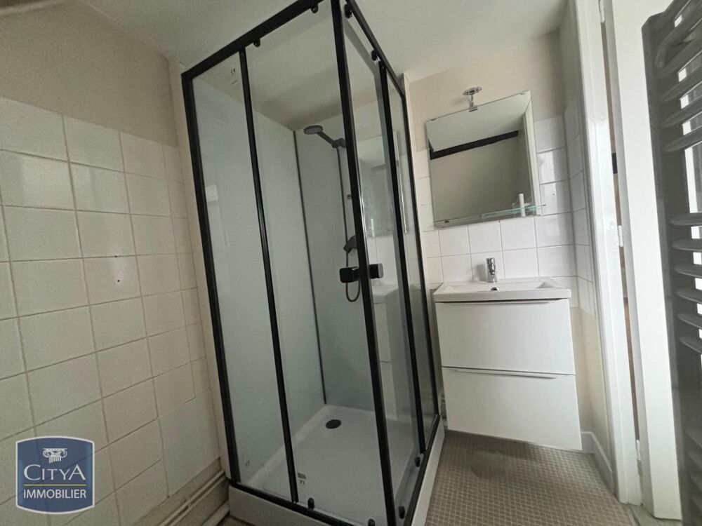 À LOUER : Charmant appartement rénové T1 situé dans la b....