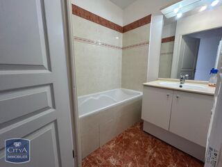  Appartement à louer 2 pièces 56 m²