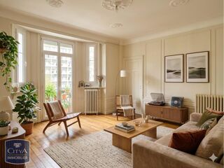  Appartement à louer 3 pièces 77 m²
