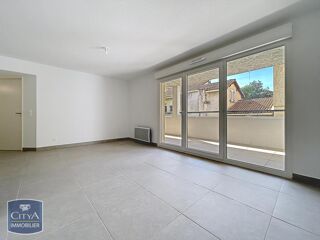  Appartement à louer 3 pièces 66 m²