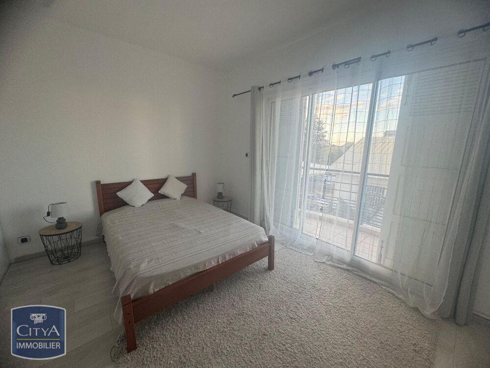 location Appartement - 2 pièce(s) - 37 m² Saint-Denis (97400)