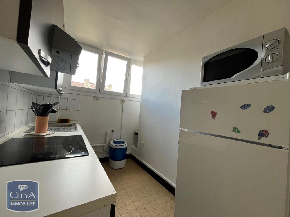 EXCLUSIVITÉ AU 2e étage sans ascenseur, appartement de 2....