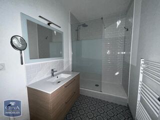  Appartement à louer 4 pièces 80 m²