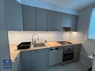  Appartement à louer 4 pièces 68 m²