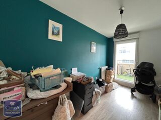  Appartement à louer 4 pièces 80 m²