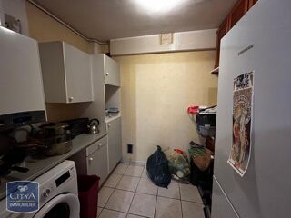  Appartement à louer 5 pièces 111 m²