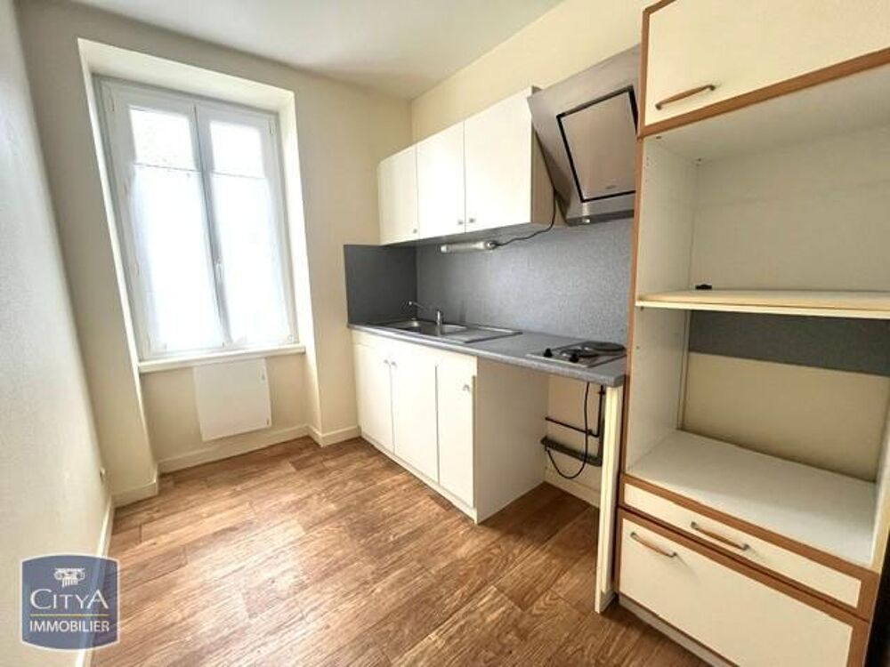À LOUER : Appartement lumineux, idéalement situé dans un....