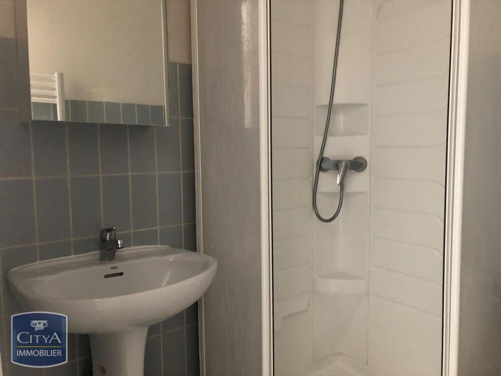 APPARTEMENT T2 - RIVE GAUCHE En location : dans la ville....