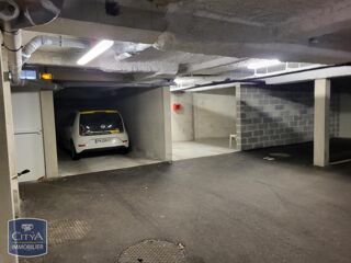  Parking / Garage � louer 
