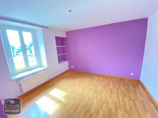  Appartement à louer 3 pièces 77 m²