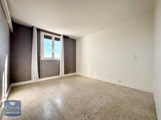  Appartement à louer 3 pièces 64 m²