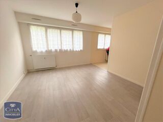  Appartement à louer 1 pièce 32 m²
