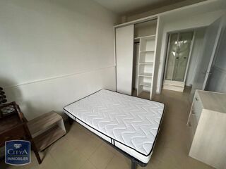  Appartement à louer 2 pièces 32 m²