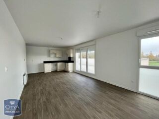  Appartement à louer 4 pièces 85 m²