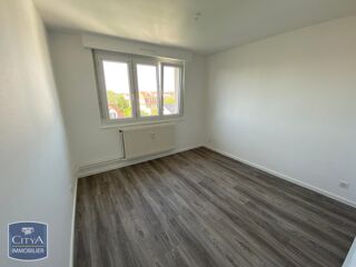  Appartement à louer 3 pièces 65 m²