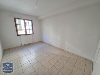  Appartement à louer 3 pièces 76 m²