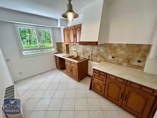  Appartement à louer 5 pièces 105 m²