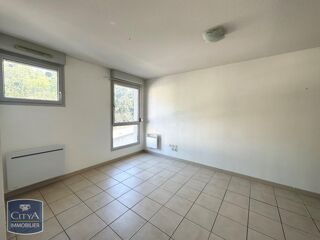  Appartement à louer 2 pièces 37 m²