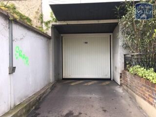  Parking / Garage � louer 