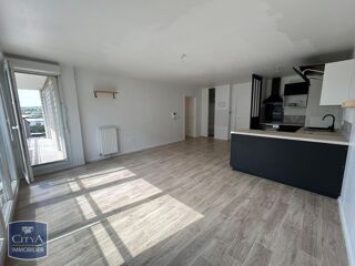  Appartement à louer 4 pièces 80 m²