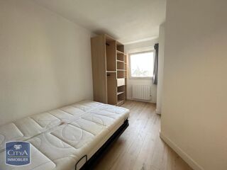  Appartement à louer 2 pièces 32 m²