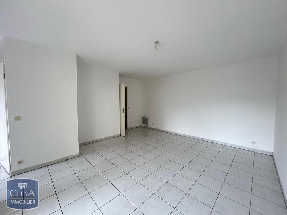 À LOUER : Agréable appartement T2 situé à TARBES, avec p....