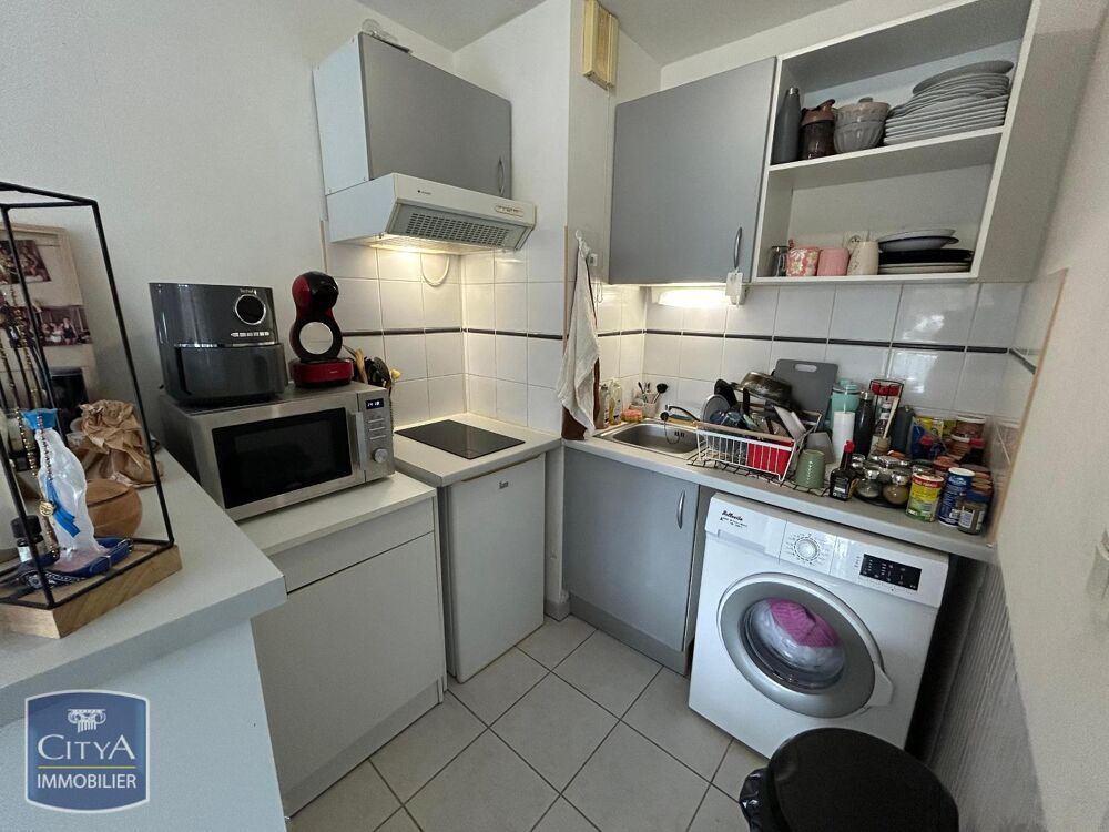 À LOUER DANS UNE RESIDENCE SECURISEE AVEC GARDIEN : Déco....