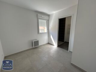  Appartement à louer 2 pièces 28 m²