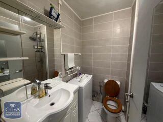 Appartement à louer 1 pièce 28 m²
