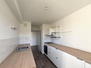  Appartement à louer 4 pièces 88 m²