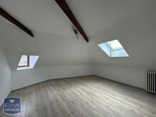  Appartement à louer 5 pièces 123 m²