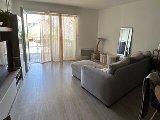  Appartement à louer 3 pièces 64 m²