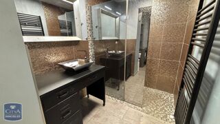  Appartement à louer 2 pièces 49 m²