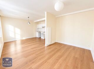  Appartement à louer 3 pièces 62 m²