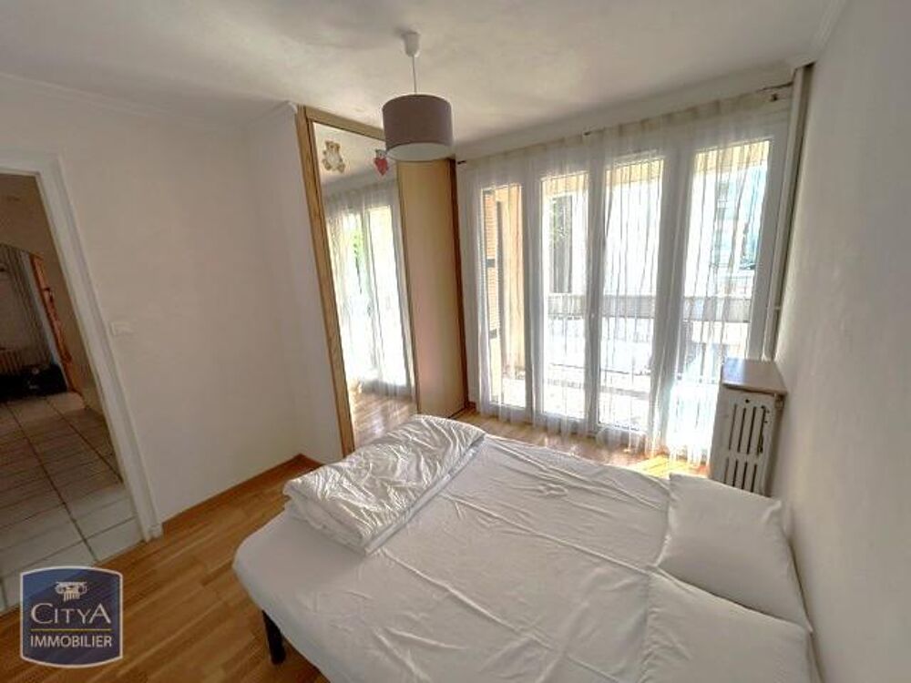 À LOUER : 13 rue Pierre Brossolette Vénissieux limite LY....