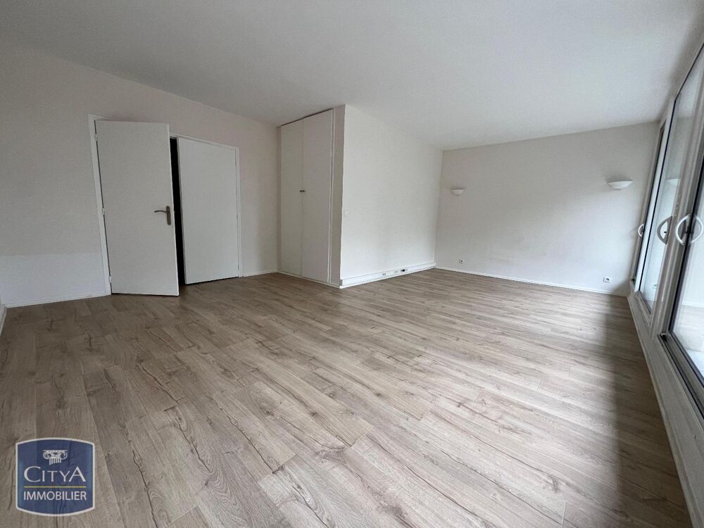 location Appartement - 3 pièce(s) - 78 m² Ville-d'Avray (92410)