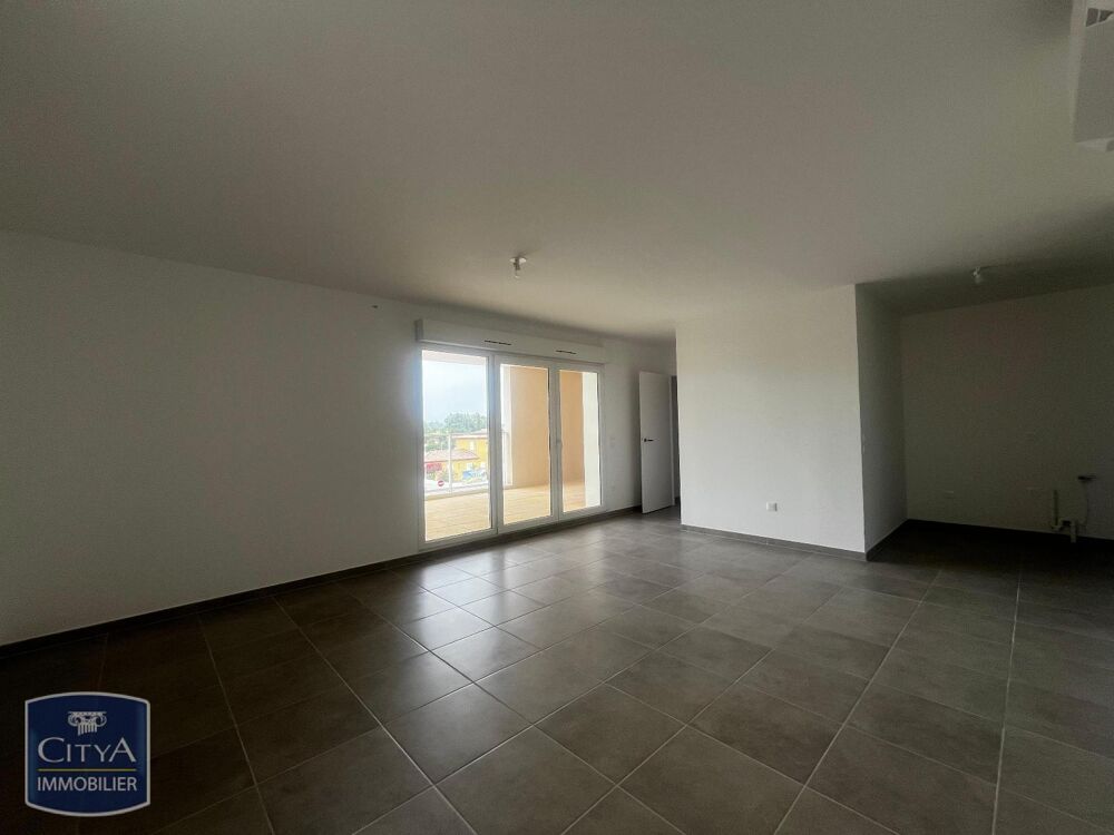 location Appartement - 3 pièce(s) - 63 m² Rodilhan (30230)