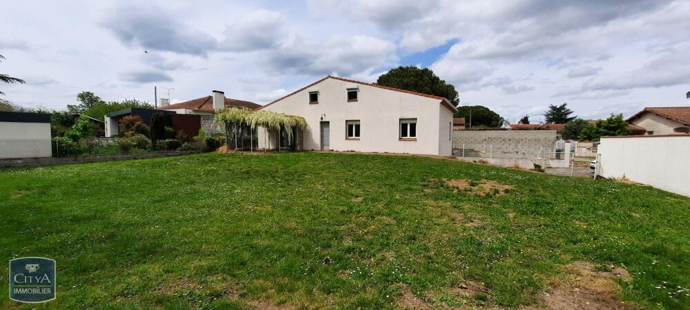 location Maison - 7 pièce(s) - 178 m² Pamiers (09100)