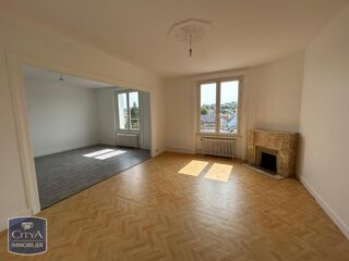  Appartement à louer 3 pièces 103 m²